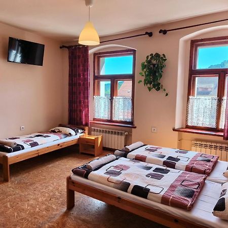 Apartamenty I Pokoje Goscinne "Wacus" Srebrna Gora Luaran gambar