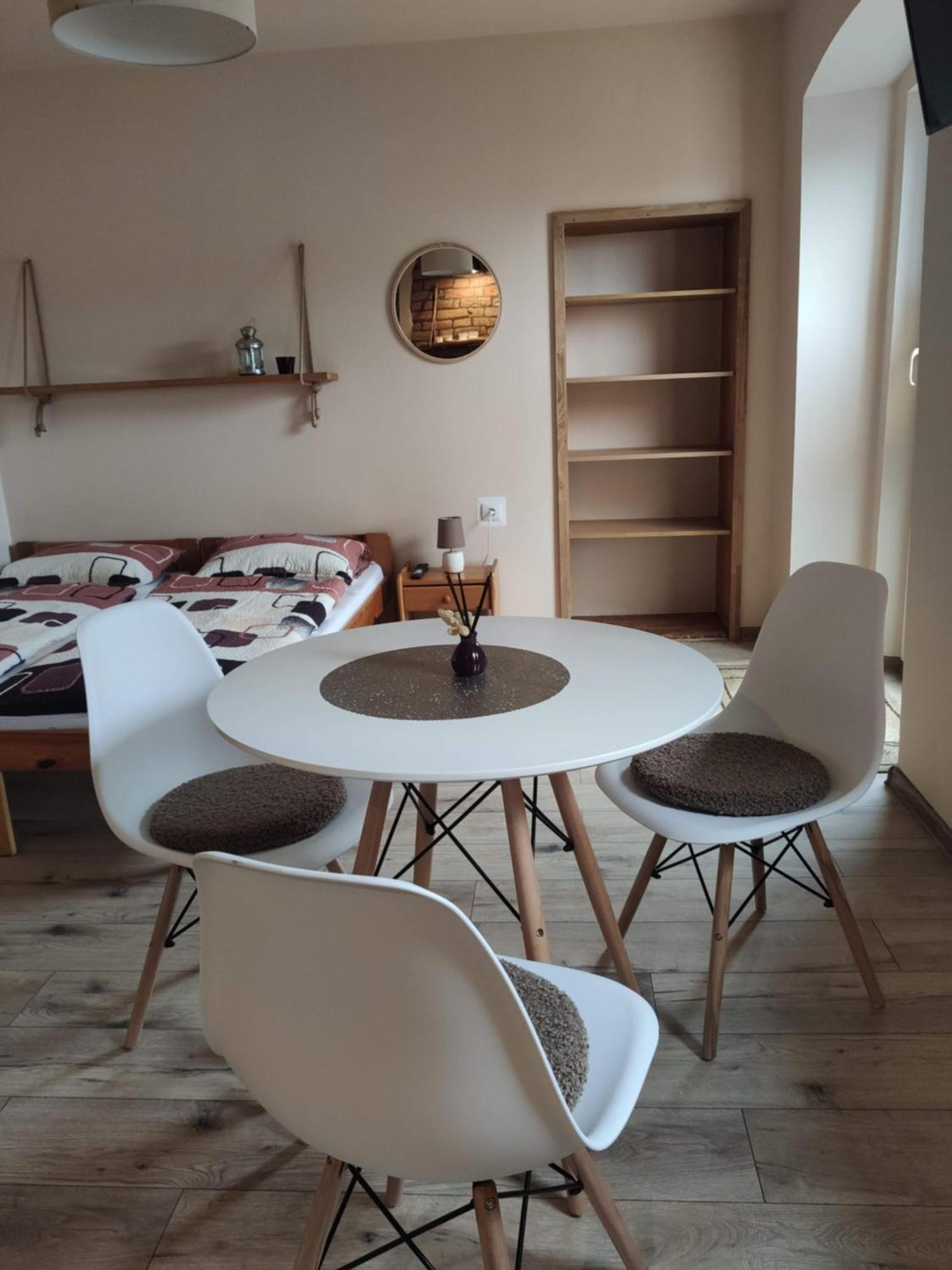 Apartamenty I Pokoje Goscinne "Wacus" Srebrna Gora Luaran gambar