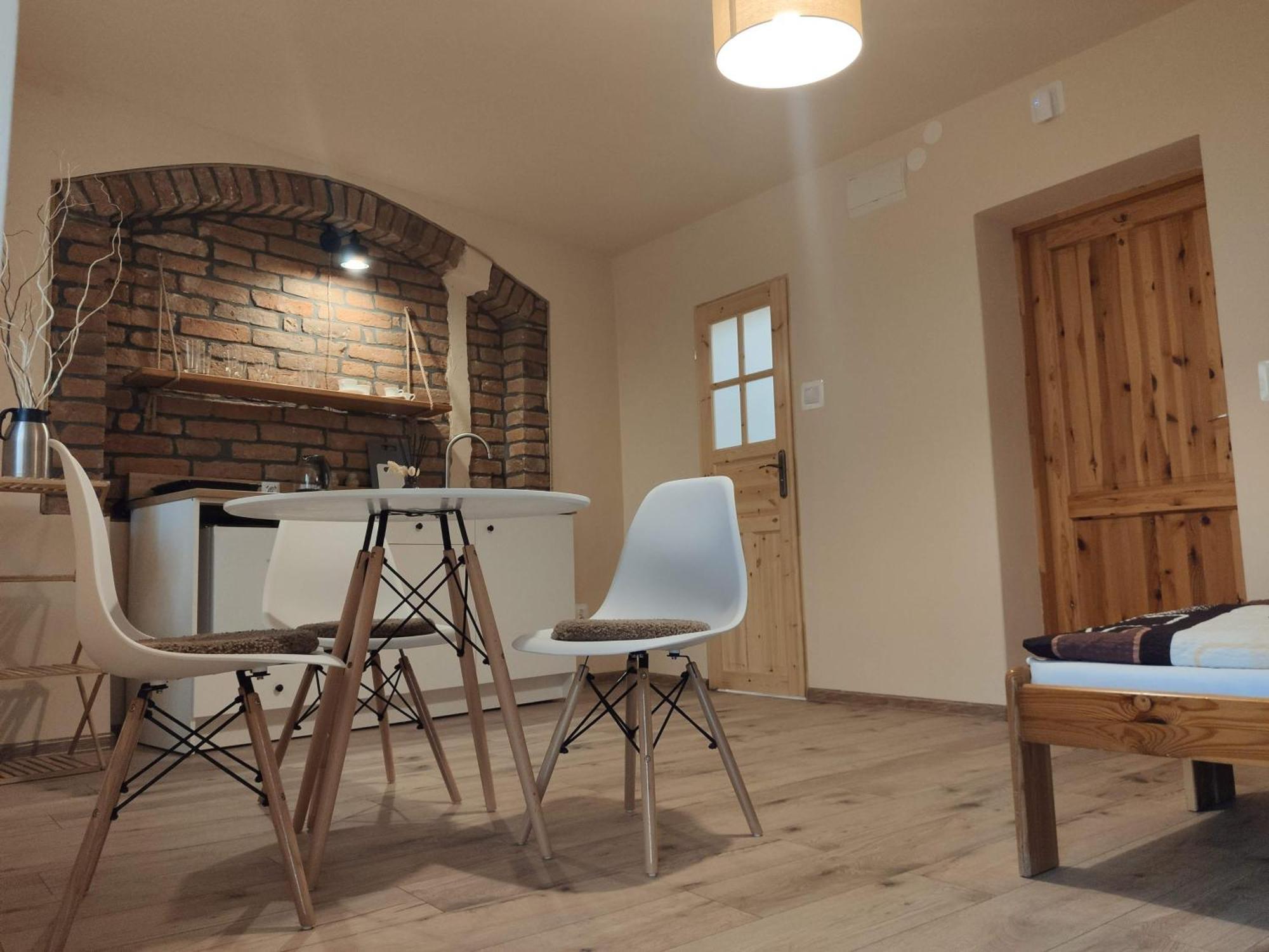 Apartamenty I Pokoje Goscinne "Wacus" Srebrna Gora Luaran gambar