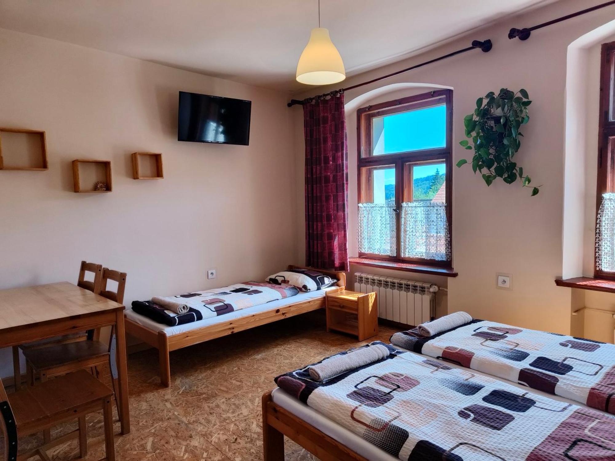 Apartamenty I Pokoje Goscinne "Wacus" Srebrna Gora Luaran gambar