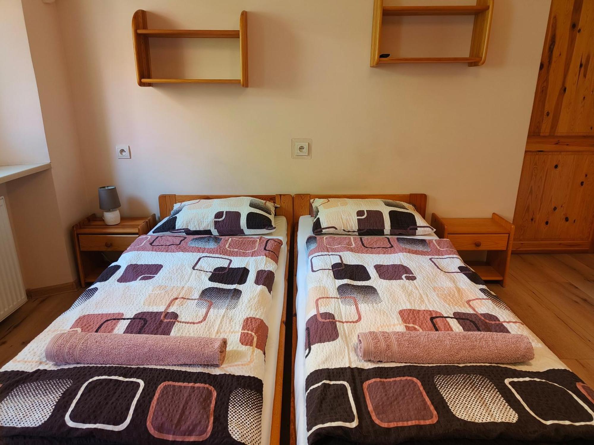 Apartamenty I Pokoje Goscinne "Wacus" Srebrna Gora Luaran gambar