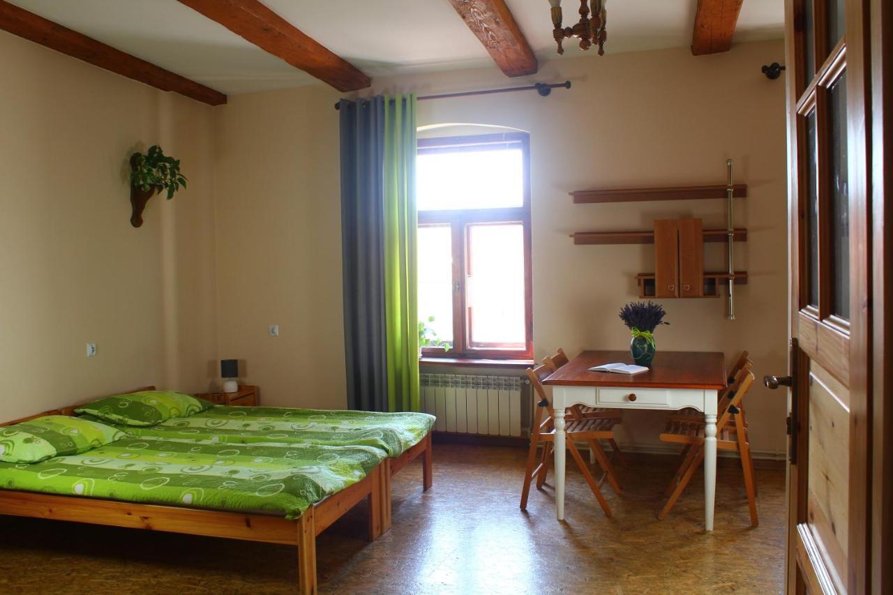 Apartamenty I Pokoje Goscinne "Wacus" Srebrna Gora Luaran gambar