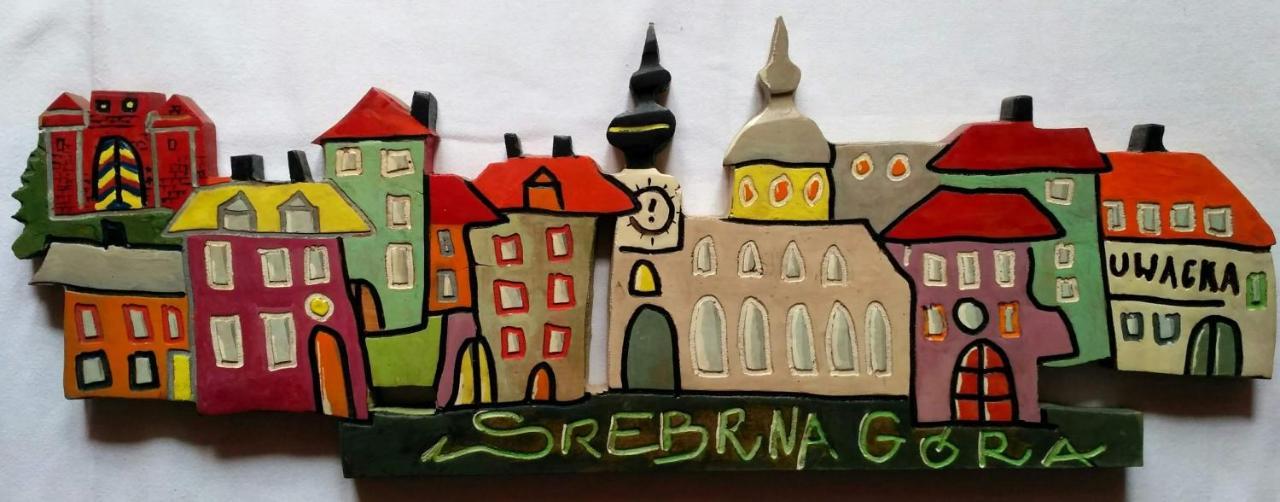Apartamenty I Pokoje Goscinne "Wacus" Srebrna Gora Luaran gambar